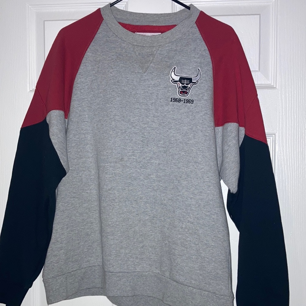 Mitchell and ness sweater Chicago bulls sweater
